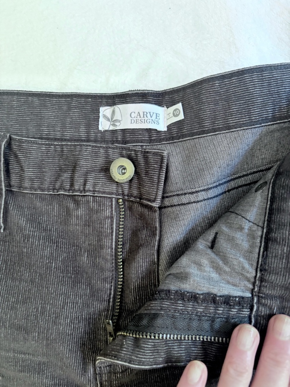 Carve Designs Oahu Organic Cotton Charcoal Gray Corduroy Cutoff Shorts Sz 10 - Picture 3 of 7
